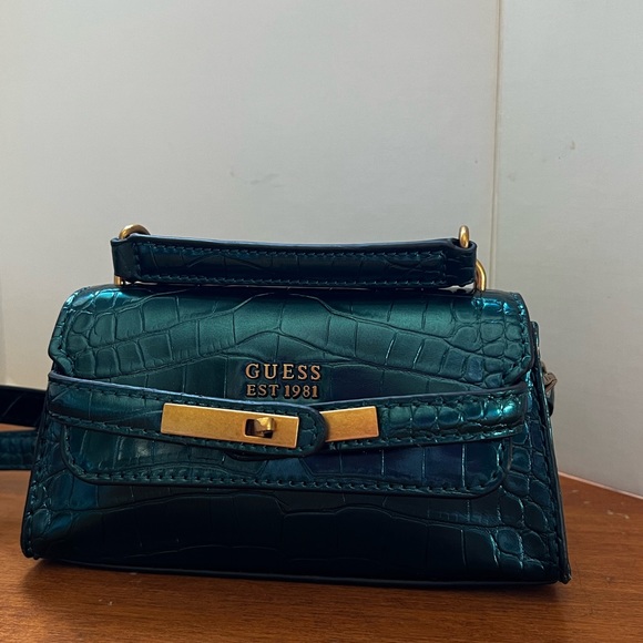 Guess mini bag. Metallic Blue. - Picture 3 of 4